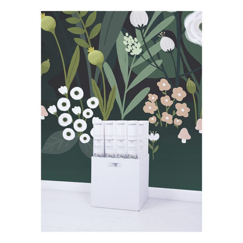 Grote Bloesemboog Behang Wonderland Kinderkamer Bloemen Boog Donker Muur 4 Meter Breed Kleurrijk Kind Peuter Kleuter Baby Wachtruimte Lilipinso QIDDIE.com lili-h0537