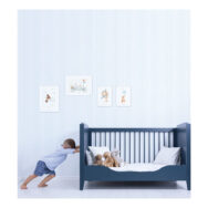 Behang Retro Blauw Streep Patroon Gentle Friends Lilipinso Jongen Meisje Ruimer Strak QIDDIE.com lili-H0707